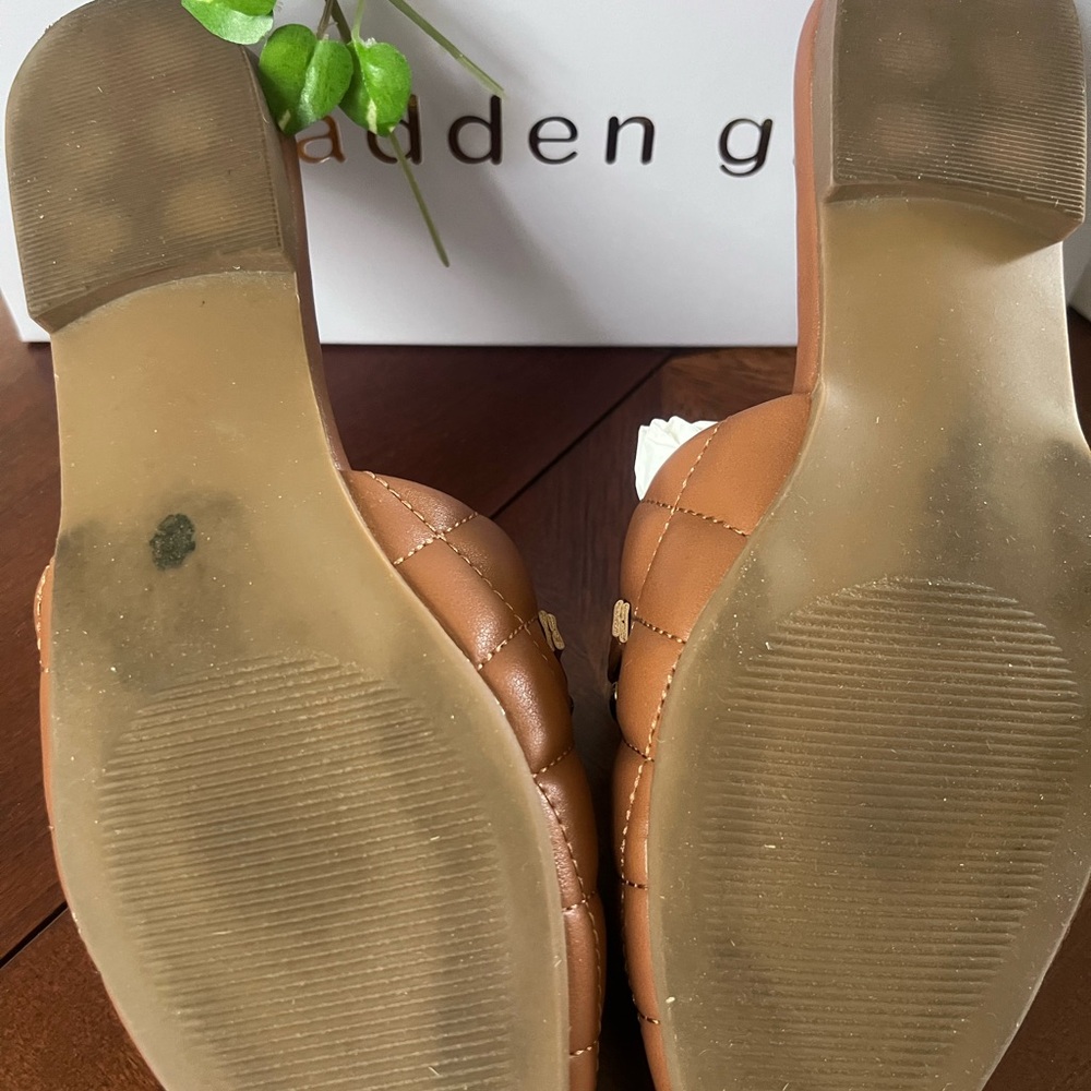 Madden Girl Tan Quilted Mules with Gold Chain - Picture 5 of 6